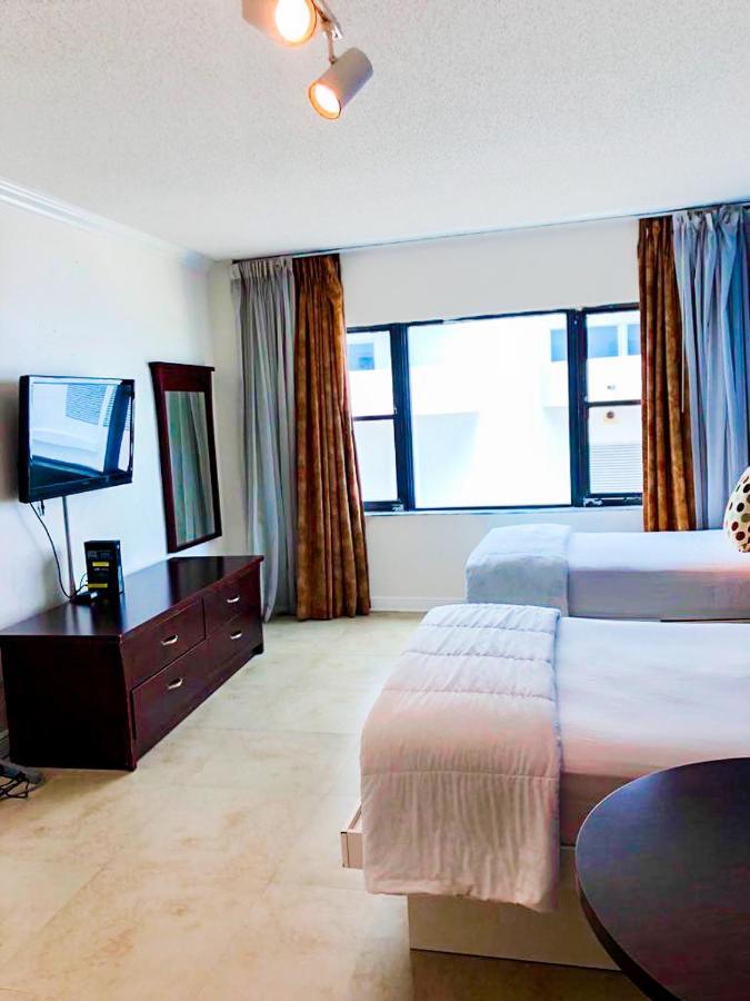 Апартаменты Miami Beachfront With Pool Wifi & Cheap Parking Экстерьер фото