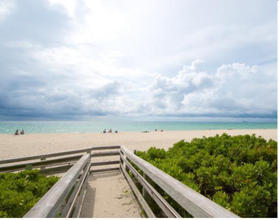 Апартаменты Miami Beachfront With Pool Wifi & Cheap Parking Экстерьер фото